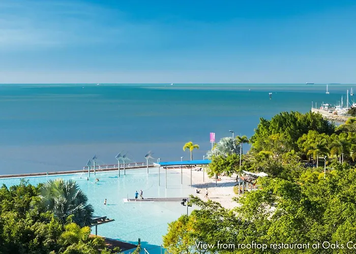 Oaks CairnsAirport Hotel